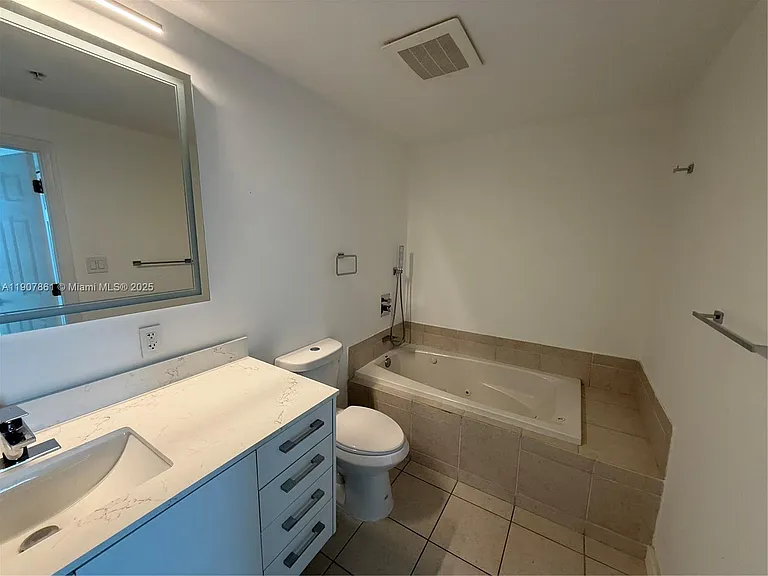 140 S Dixie Hwy — Photo 13