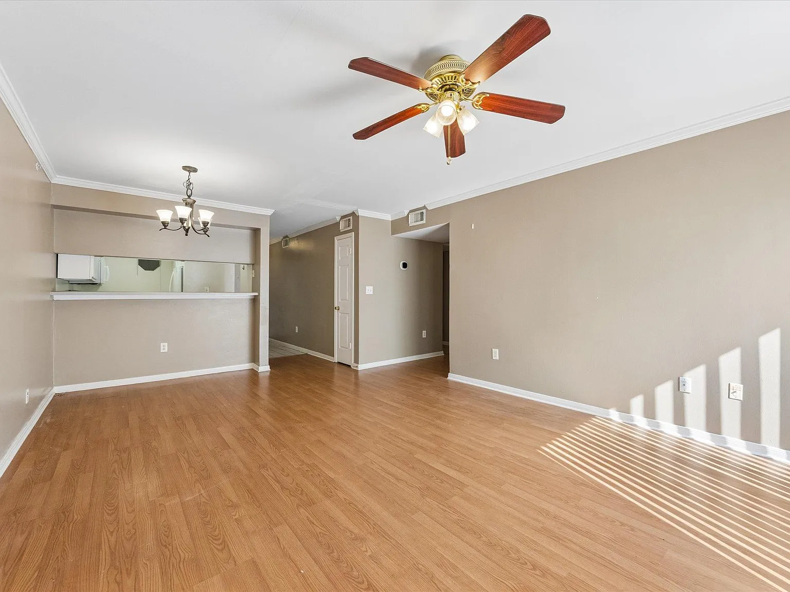 3 bed, 2.0 bath, 1211 sqft, $2,700 — Photo 1