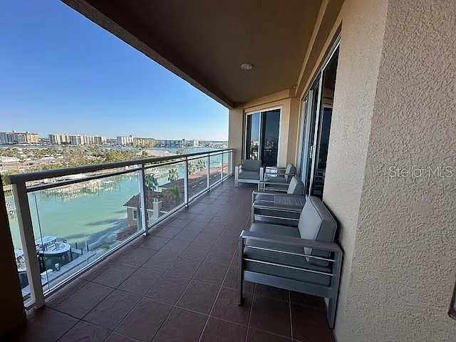 521 Mandalay Ave #704 — Photo 44