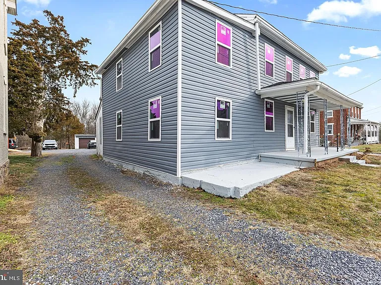 780 White Hall Rd — Photo 2