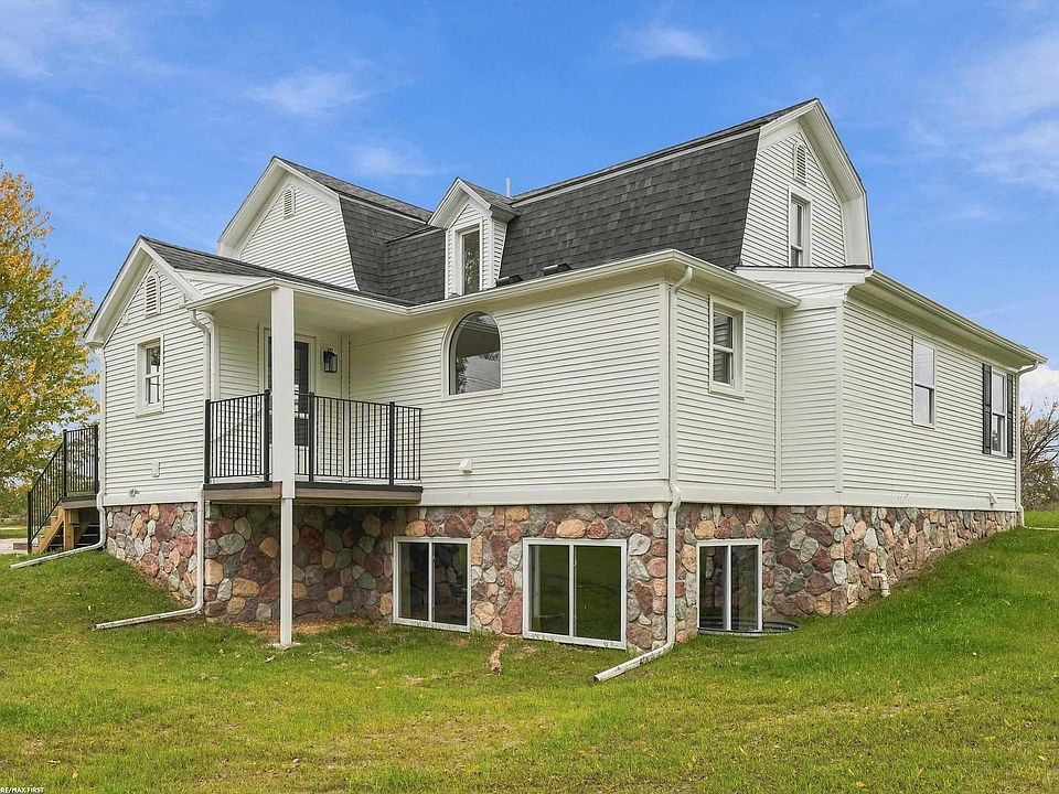 26222 32 Mile Rd, photo 6