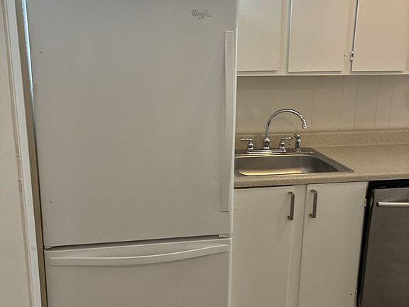 3rd image of 96 3rd St #101