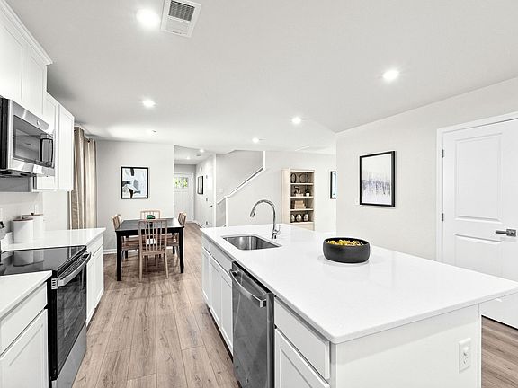 5th image of 780 Sinker Ln