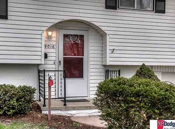 2nd image of 9016 Valley View Dr