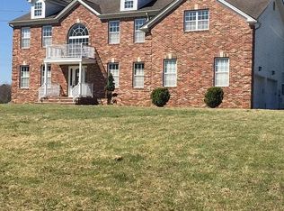 27 Carriage Way, Millstone, NJ 08510