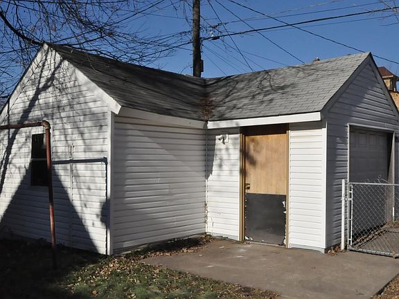 4th image of 395 Lafond Ave