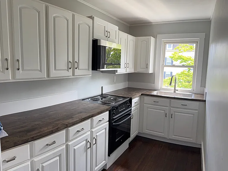 40 Pleasant St #2 — Photo 2