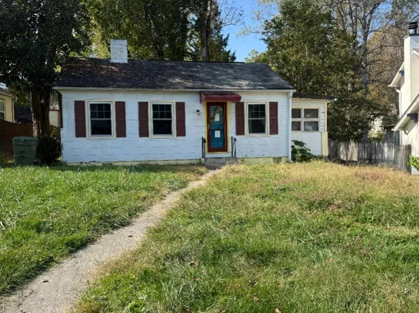 1729 Clairmont Dr, Hendersonville, NC 28791