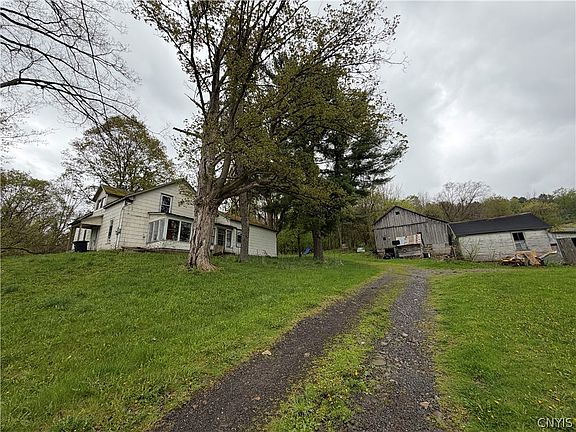 5th image of 7092 Hamilton Rd
