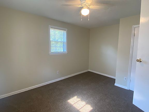 2nd image of 2827 N Walnut St