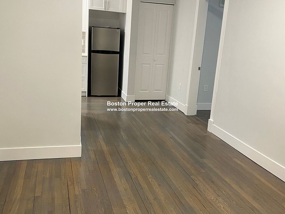 1st image of 81 Park Dr APT 22