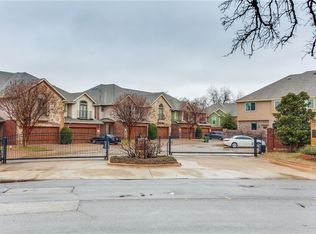 129 Corinna Ct, Hurst, TX 76053