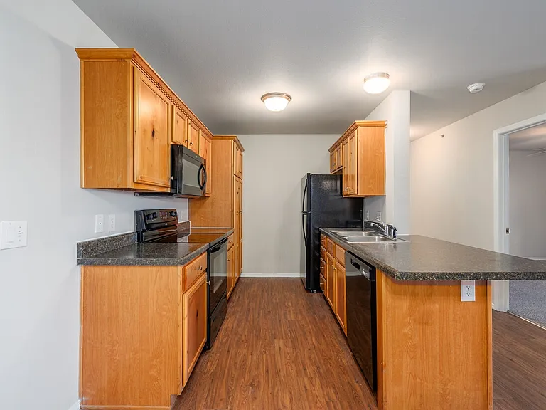 Sandstone Heights Apartments — Photo 17