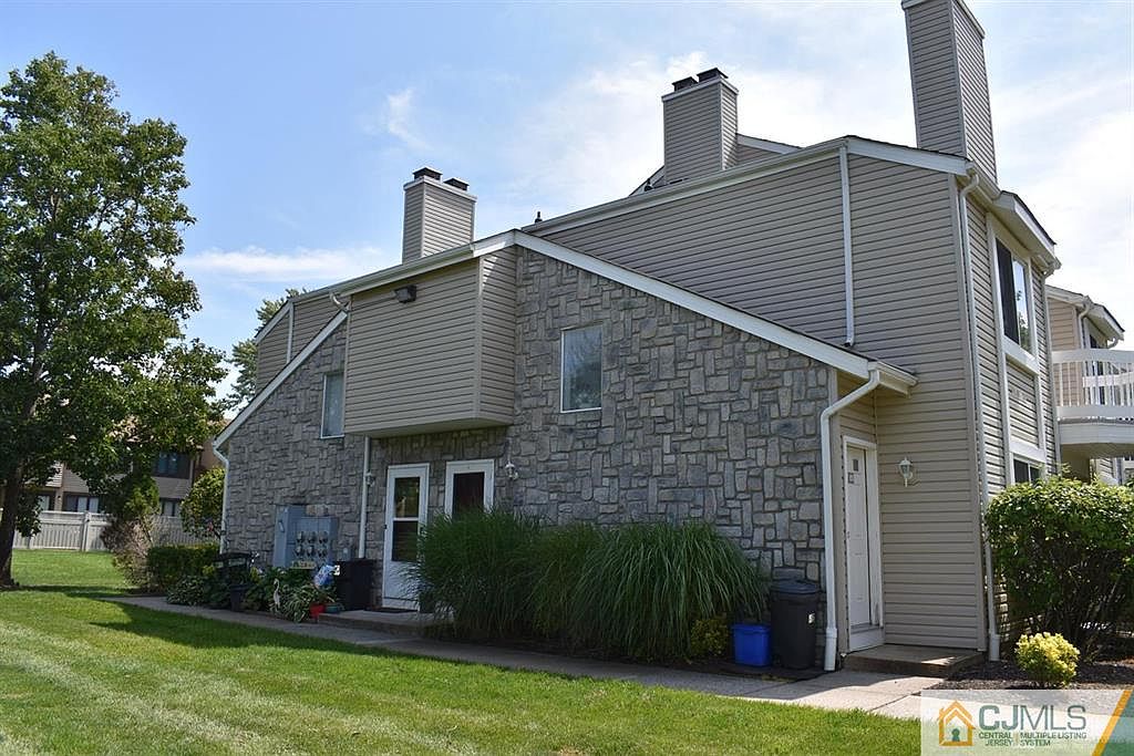 51 Farnham Sq, Parlin, NJ 08859 Zillow