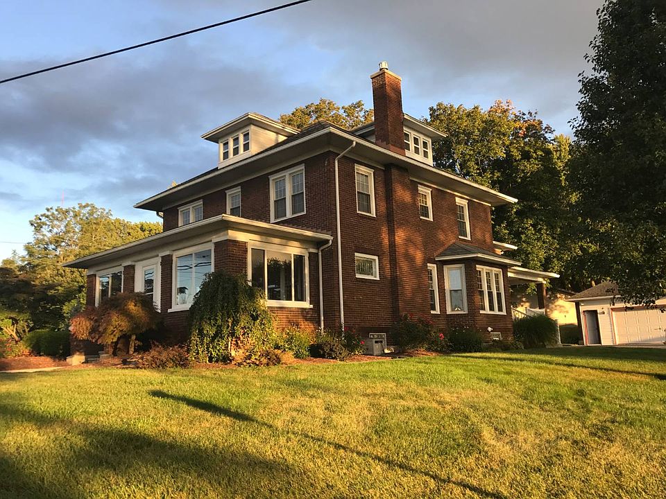 1st image of 342 E Lucas St