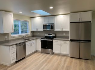 20011 1st Ave NE APT B, Poulsbo, WA 98370