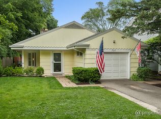 731 Roger Ave, Kenilworth, IL 60043