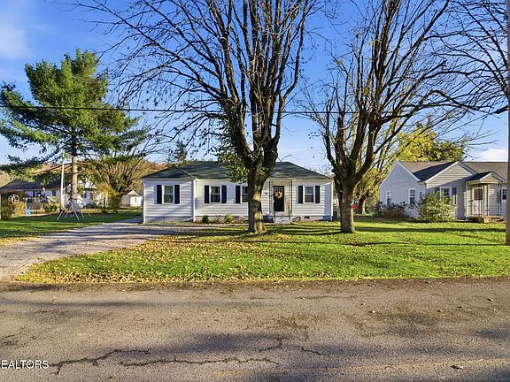 3rd image of 311 Alabama Ave
