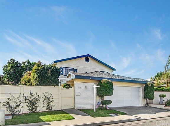 Spacious 4 Bedroom plus Bonus Room.