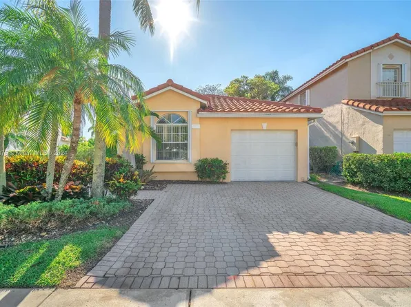 1692 SW 159th Ave, Pembroke Pines, FL 33027