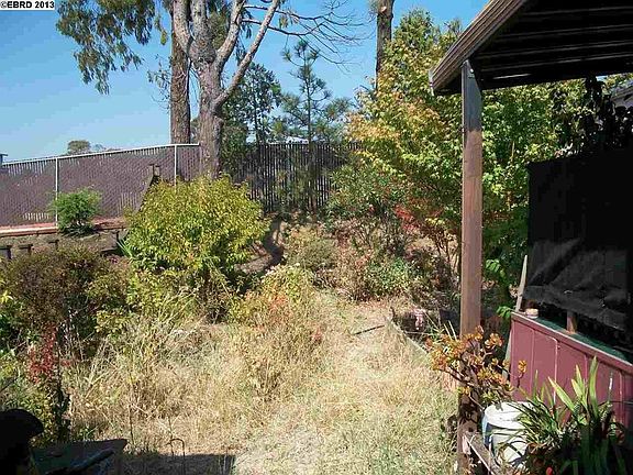 5th image of 34 Constance Dr #34