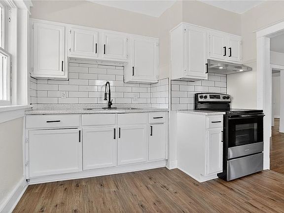 4th image of 4121 E 56th St