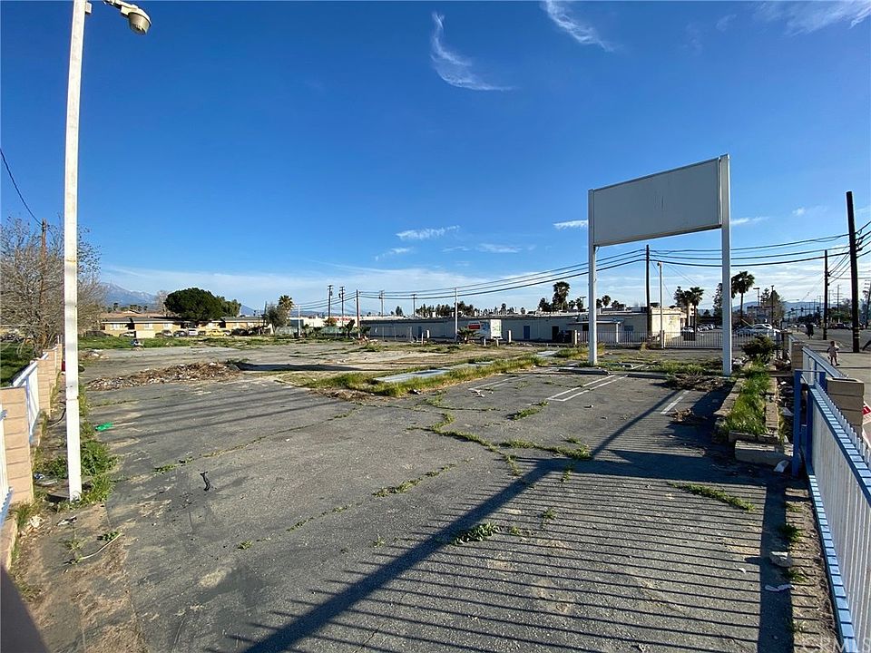 1st image of 2345 Del Rosa Ave