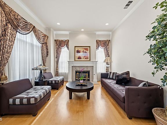 4th image of 5629 Gracewood Ave
