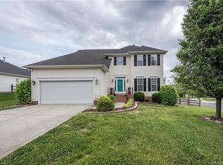 7899 Cotswold Ct, Charlotte, NC 28213