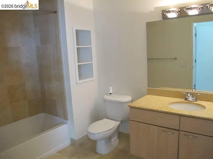1 Lakeside Dr #1509 — Photo 9