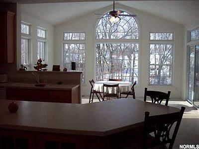 5th image of 4848 Lincolnshire Ct