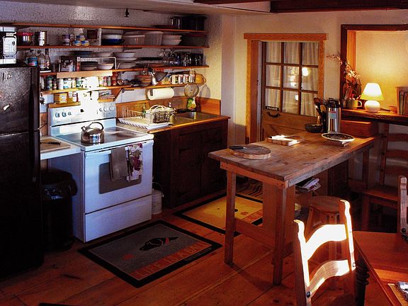 Downstairs Great Room with Open Kitchen w Kitchen Island & L