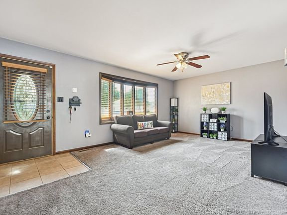 5th image of 6605 Peyla Ln