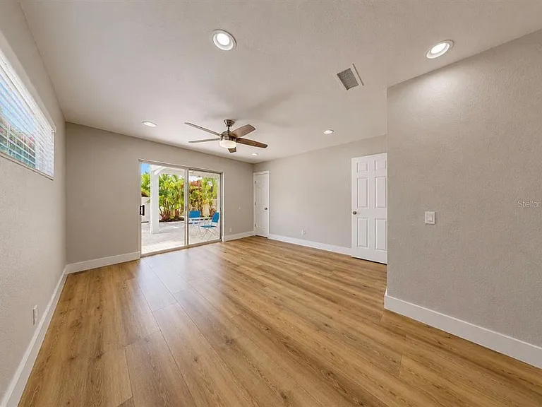 6513 Abaco Dr — Photo 27