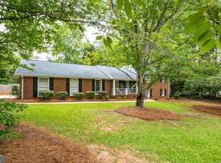 1371 Craddock Way, Macon, GA 31210