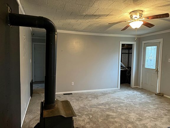 2nd image of 513 Mayfield Rd