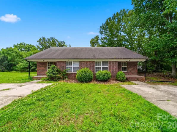 800 Horseshoe Lake Rd, Lincolnton, NC 28092
