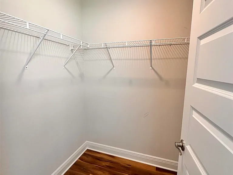 7034 Sonny Dr — Photo 18
