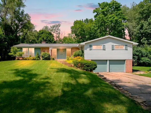 537 Parkdale Blvd, Parchment, MI 49004