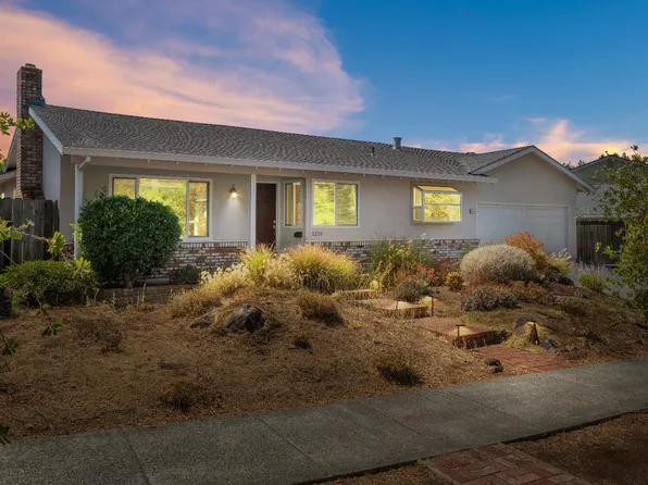 3239 Hidden Valley Drive, Santa Rosa, CA 95403