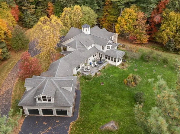 45 Wendy Ln, Holliston, MA 01746