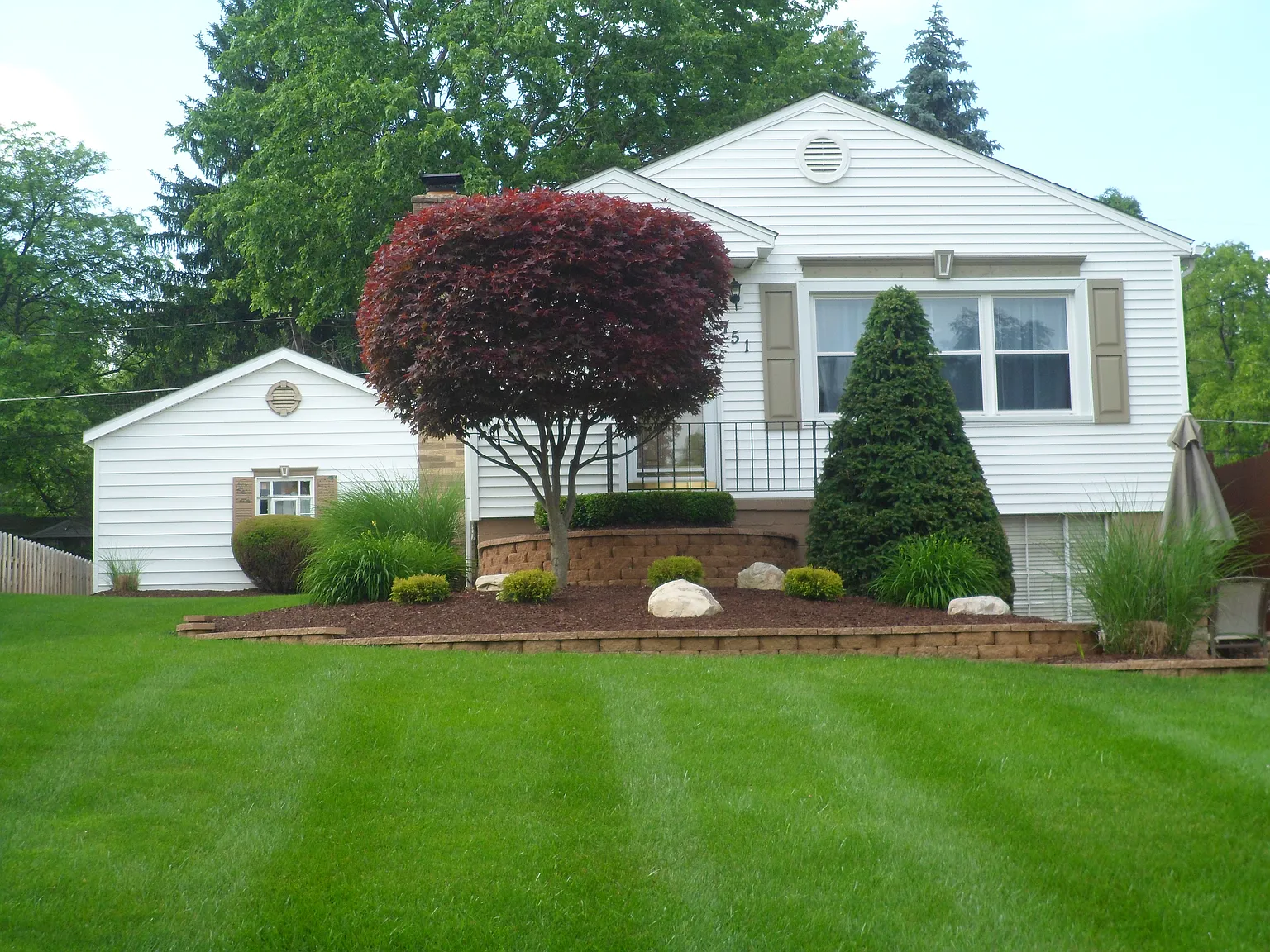 751 W Rextur Dr photo 1