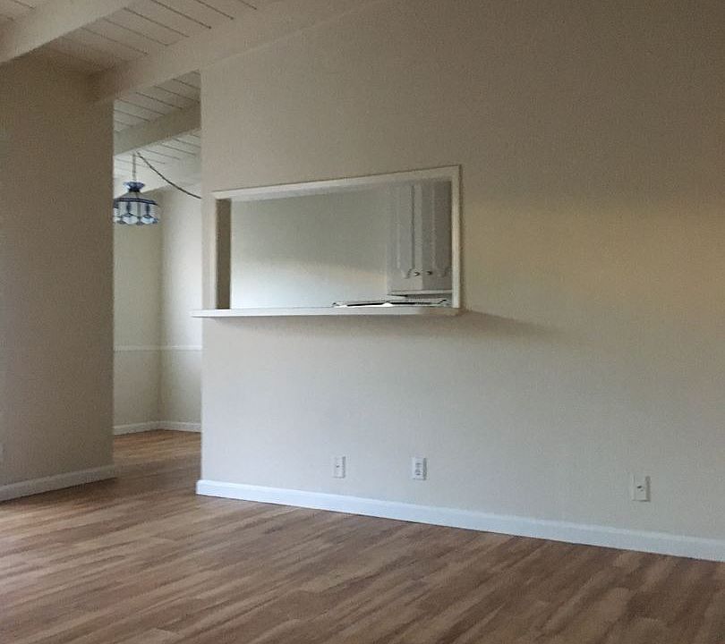 1st image of 11842 Goshen Ave APT 7