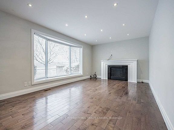 5th image of 525 Dynes Rd
