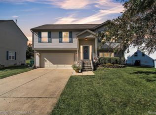 7363 Hideaway Dr, Ypsilanti, MI