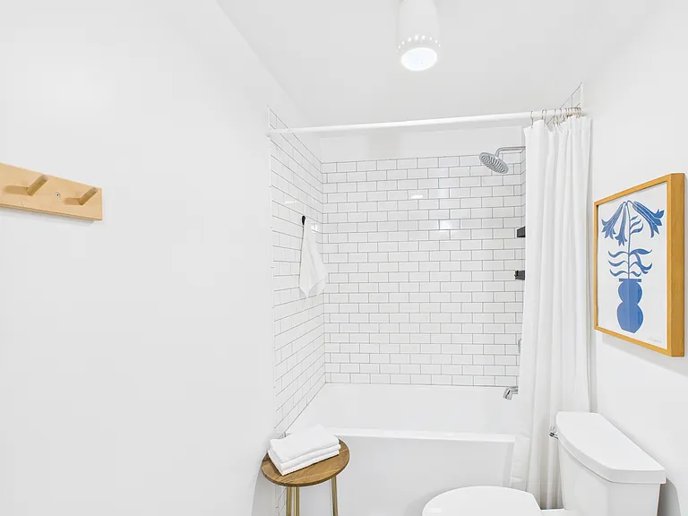230 Wilson St #5 — Photo 14