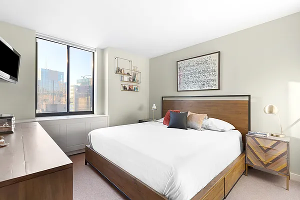 Sold by Compass | media 18