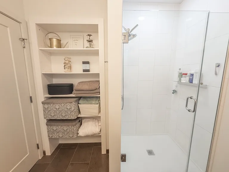 65 Lewis St #204 — Photo 16