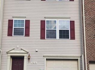 723 Olive Wood Ln, Baltimore, MD 21225