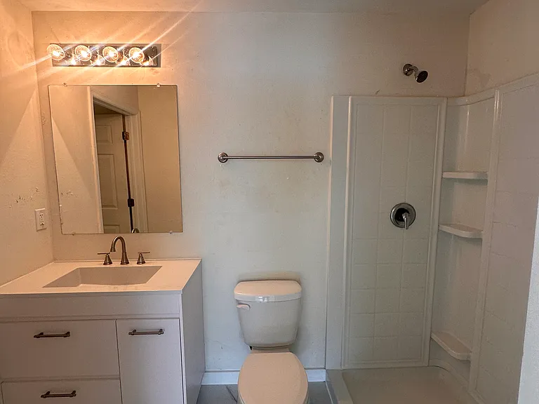 2927 NW 4th Pl — Photo 20